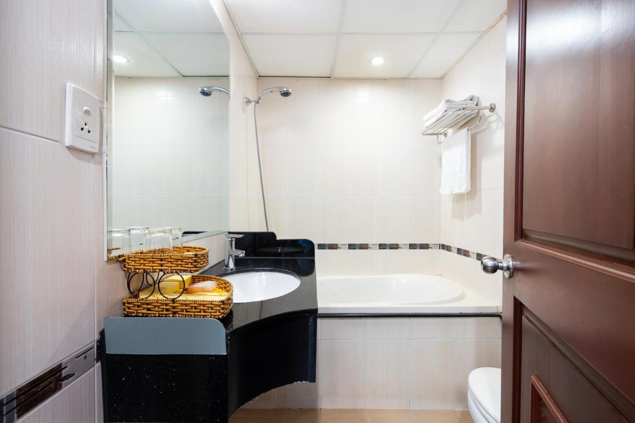 Lucasta Saigon Hotel Ho Chi Minh-stad Buitenkant foto